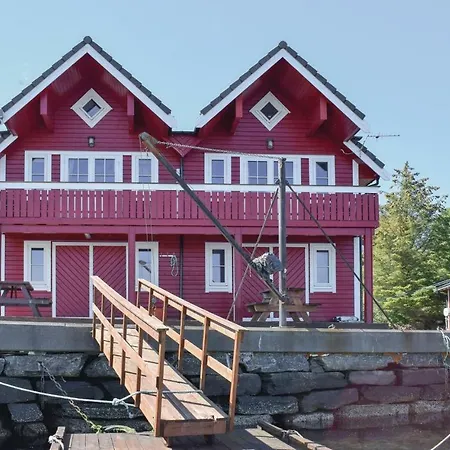 Awesome In With 2 Bedrooms And Wifi *